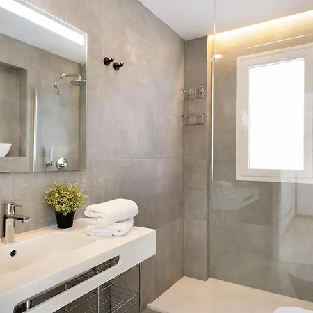 La Marina Puerto del Carmen (Lanzarote)